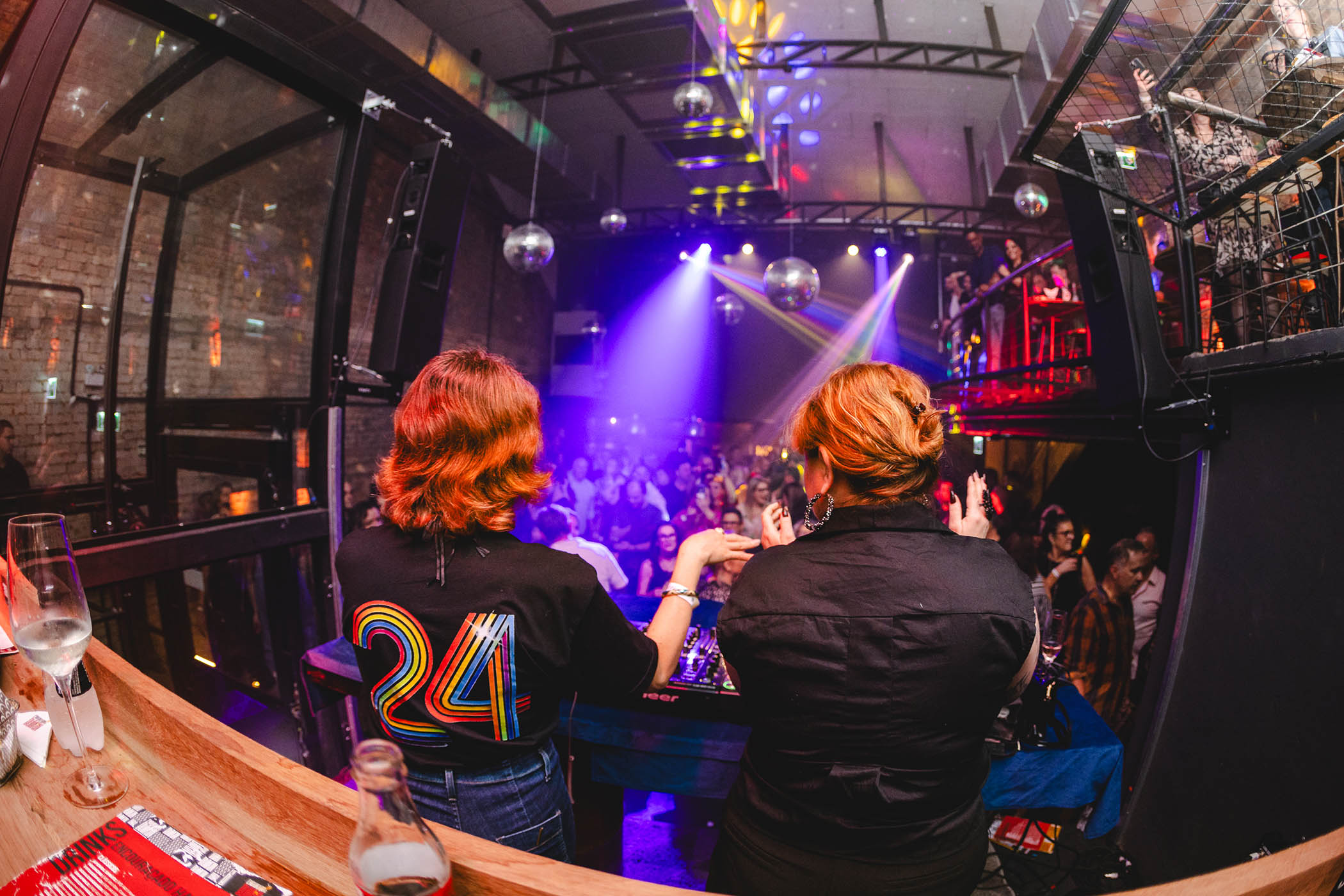 Festa anos 80 e 90 - Balonê *A Festa VERY 80s!