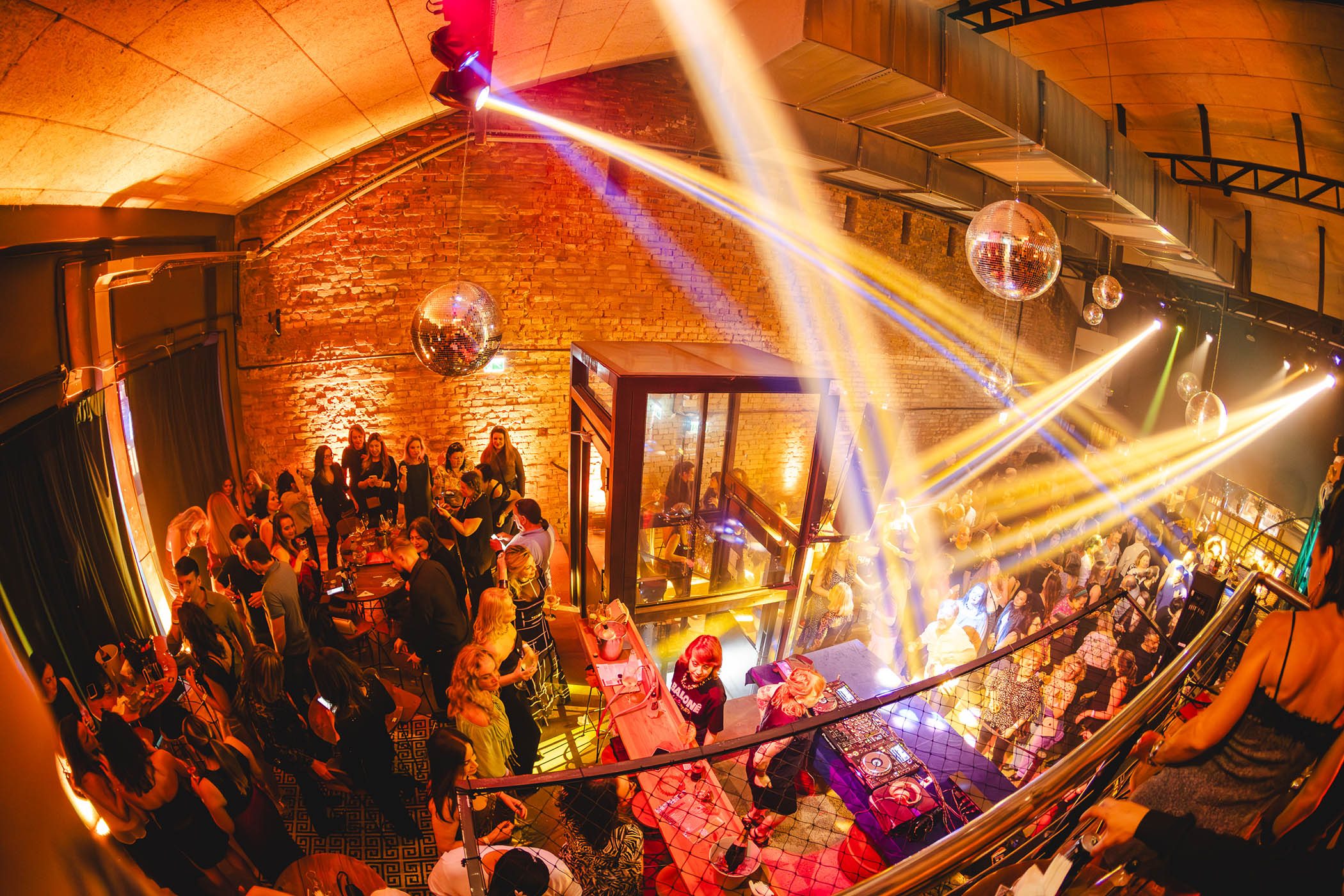 Festa anos 80 e 90 - Balonê *A Festa VERY 80s!