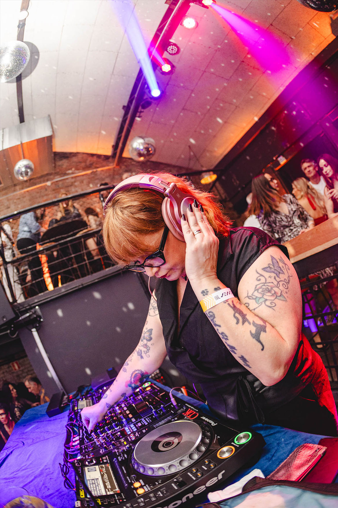 Festa anos 80 e 90 - Balonê *A Festa VERY 80s!