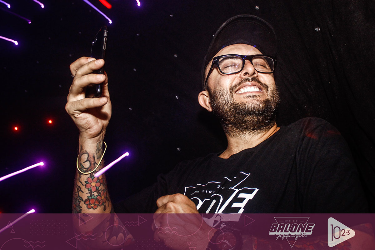 A Festa VERY 80s & 90's chega em clima radiofÃ´nico! 